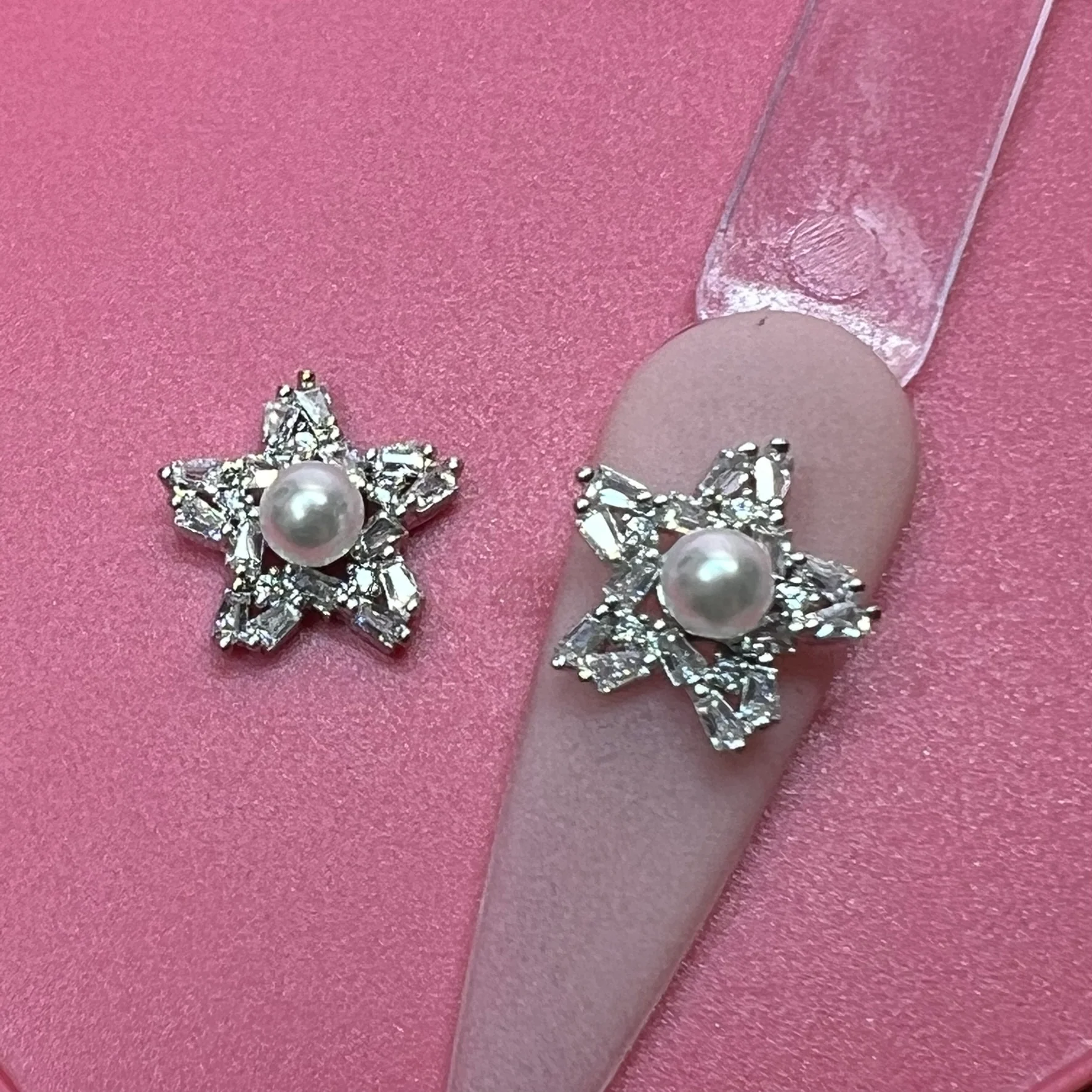 2 pcs Luxury Star Shape Charm for Nails Art Design (White-Pearl Engraved) - Image 2
