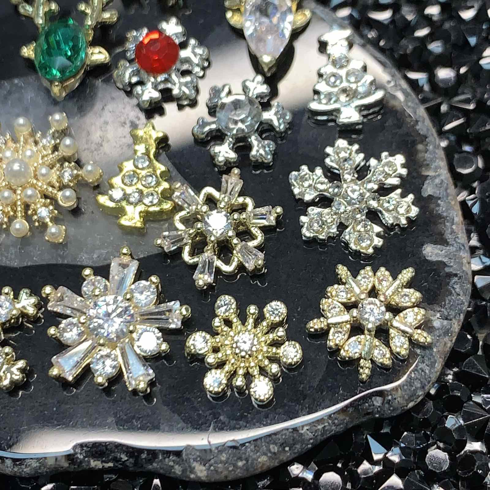 24 pcs Unique Design Snowflake Charm for Christmas nails art design - Image 13