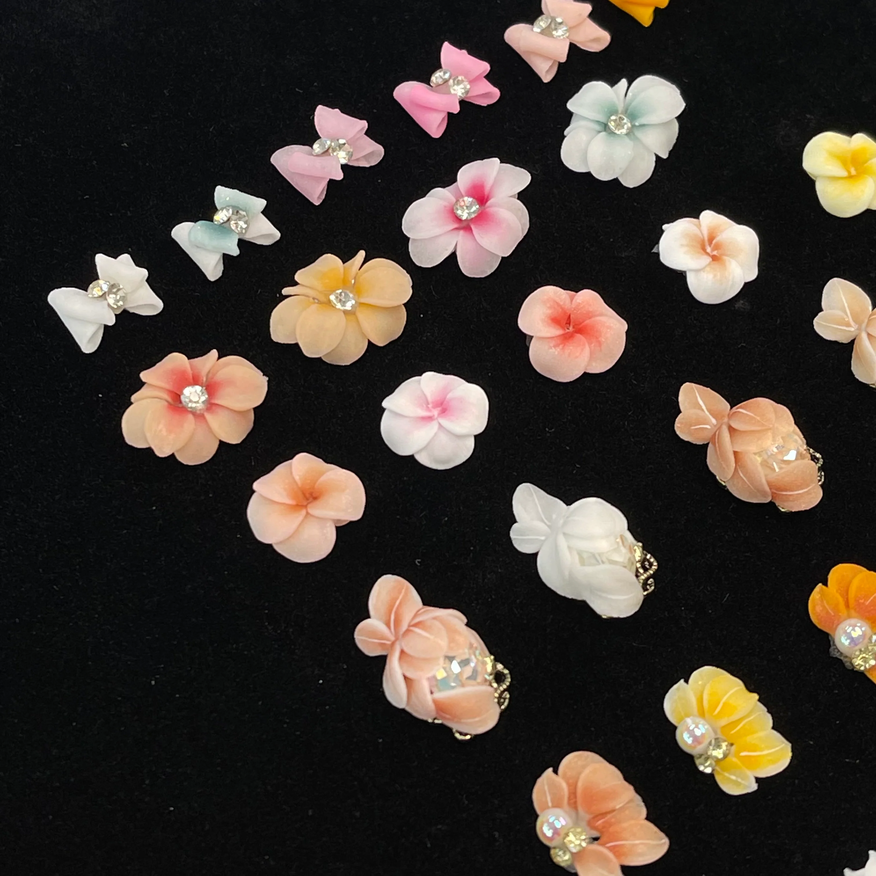 Handmade 3D Flowers - Image 6