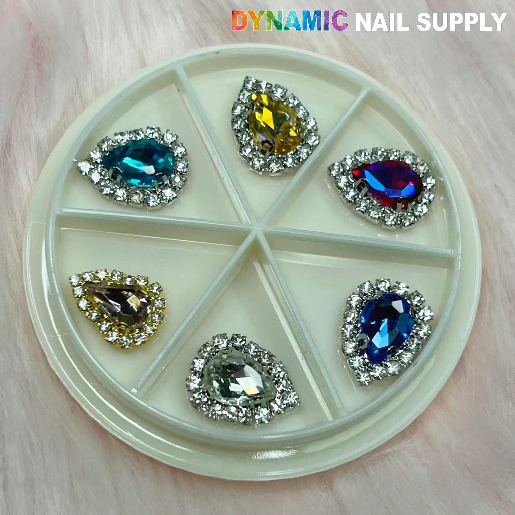 Heart shaped Rhinestones Nail Charms set - Image 3