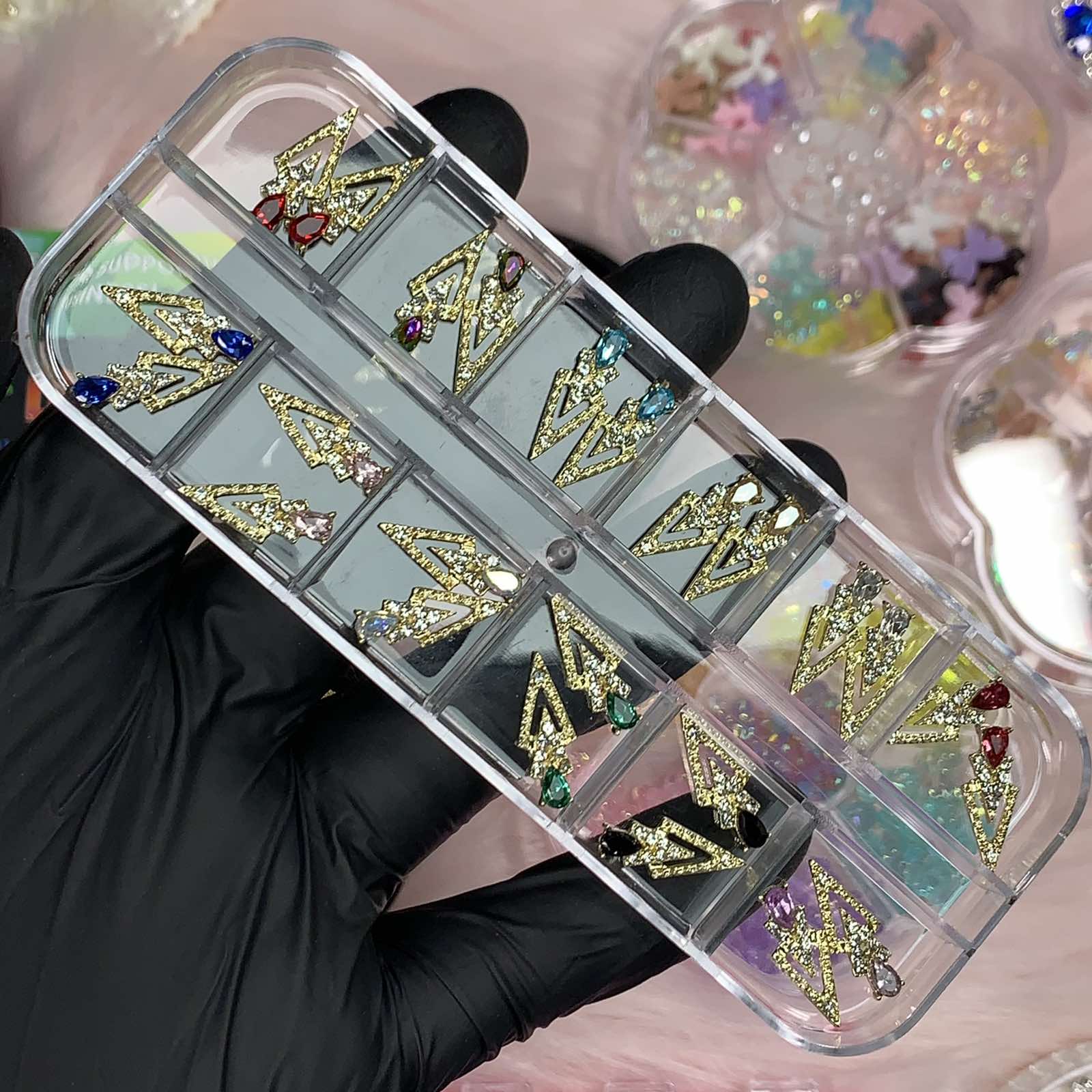 24 pcs spike-shaped Nail Charms for designer - Image 3
