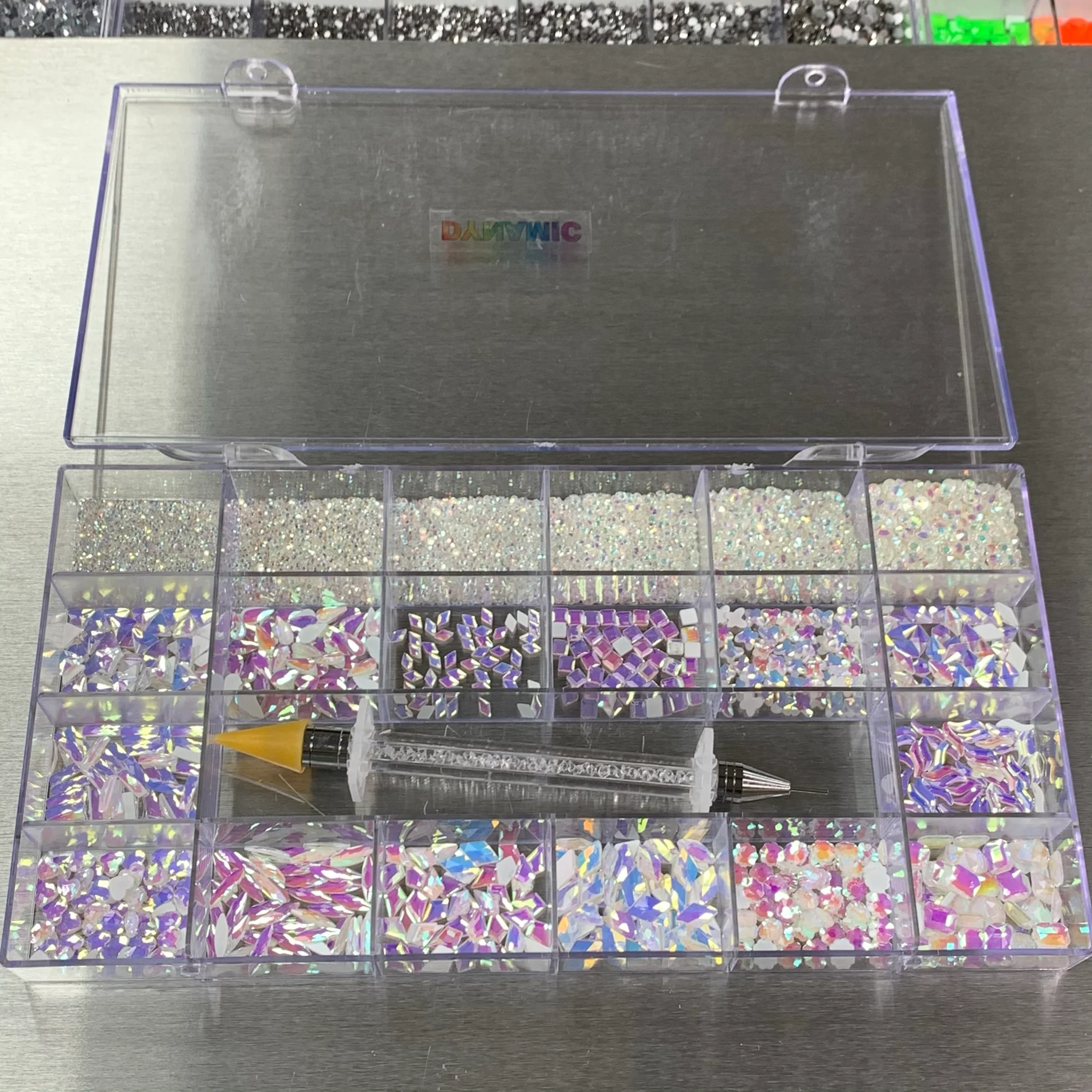 [White Pearl Iridescent] Rhinestones set - 20 cells - 14 big shapes and 6 round shapes - Image 5